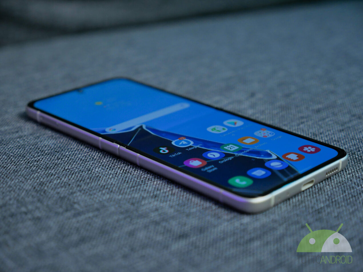 La One UI 6 beta si allarga e si aggiornano Samsung Galaxy S10 Lite, Tab S8 e S7, OnePlus Nord 2 e Realme 10 Pro