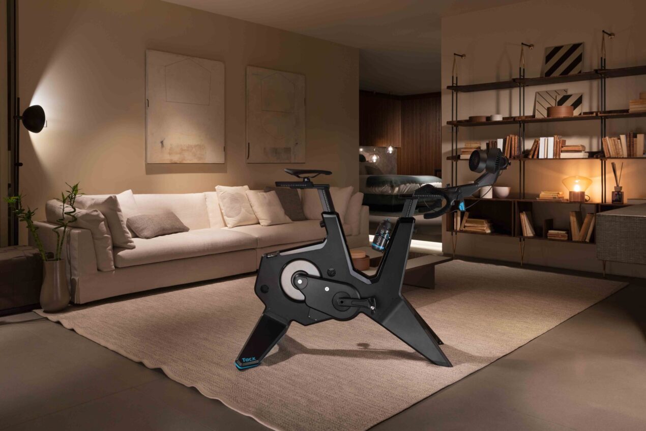 Allenarsi in casa come sulla strada: Garmin Tacx NEO Bike Smart e Tacx Neo 2T Smart