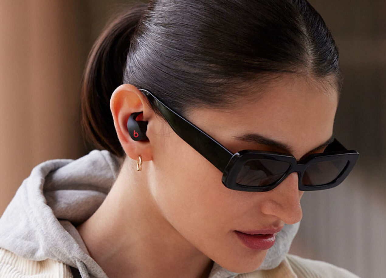 Apple lancia le cuffie Beats Fit Pro: non costano poco ma offrono tanto
