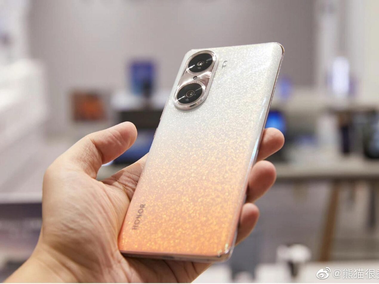 Alcuni render mostrano il design completo di HONOR 60/60 Pro