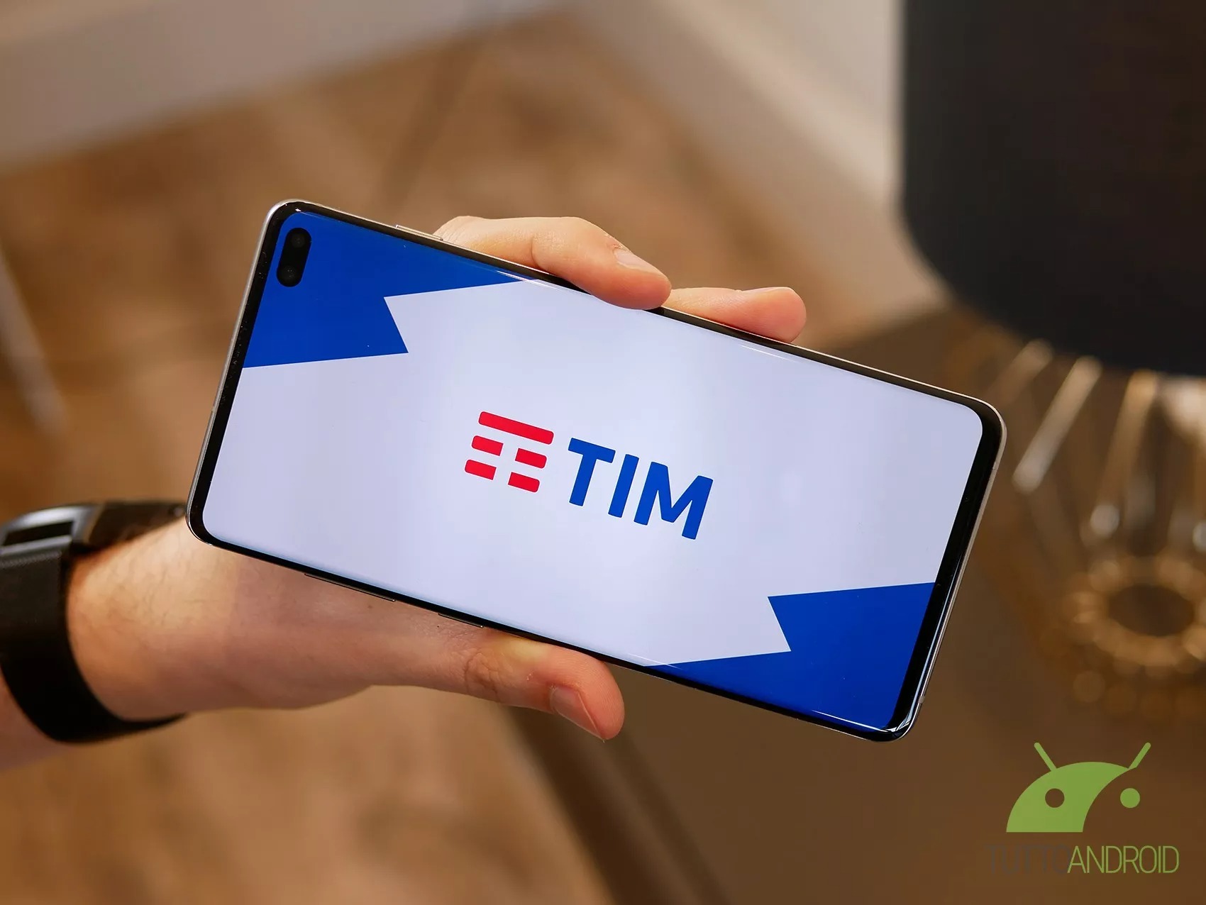 TIM porta la sua rete 5G a Bari, Padova e tante altre località