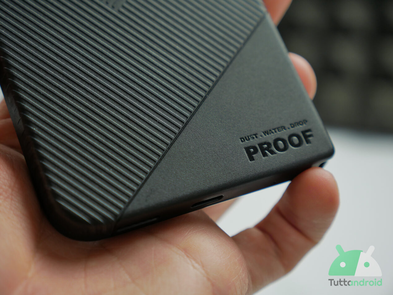 Gli smartphone rugged di Motorola e CAT potrebbero non essere più prodotti
