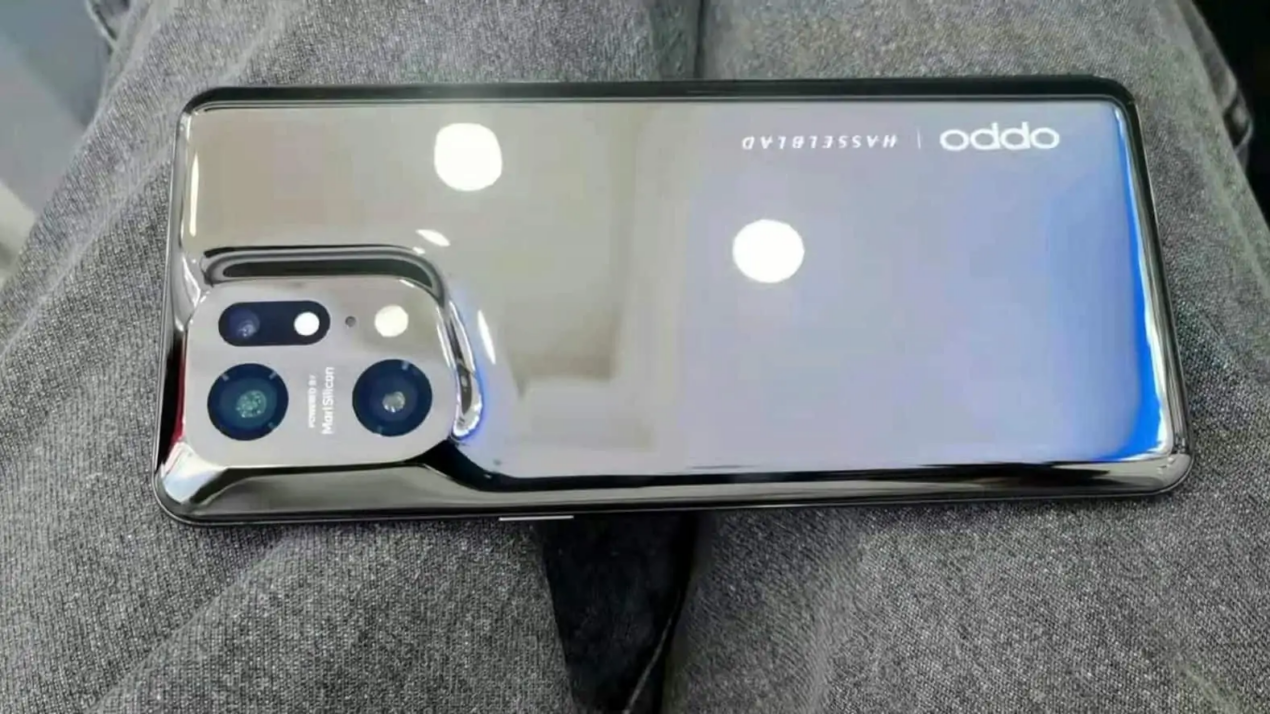 OPPO Find X5 Pro è bellissimo in queste foto: nuovi dettagli su tutta la serie
