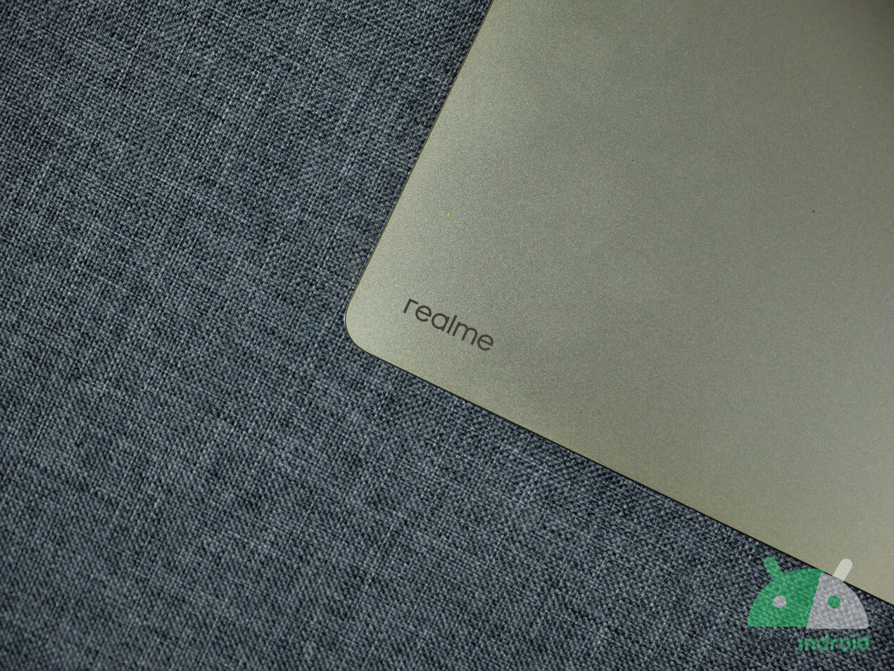 Trapelano i render ufficiali di Realme Pad X 5G e HONOR 70 prima del lancio