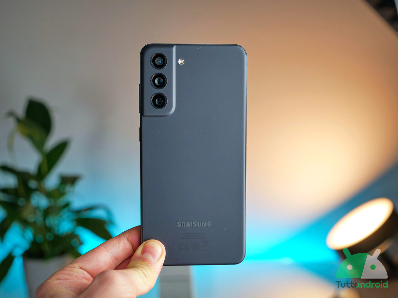 Samsung aggiorna quattro Galaxy, Huawei 