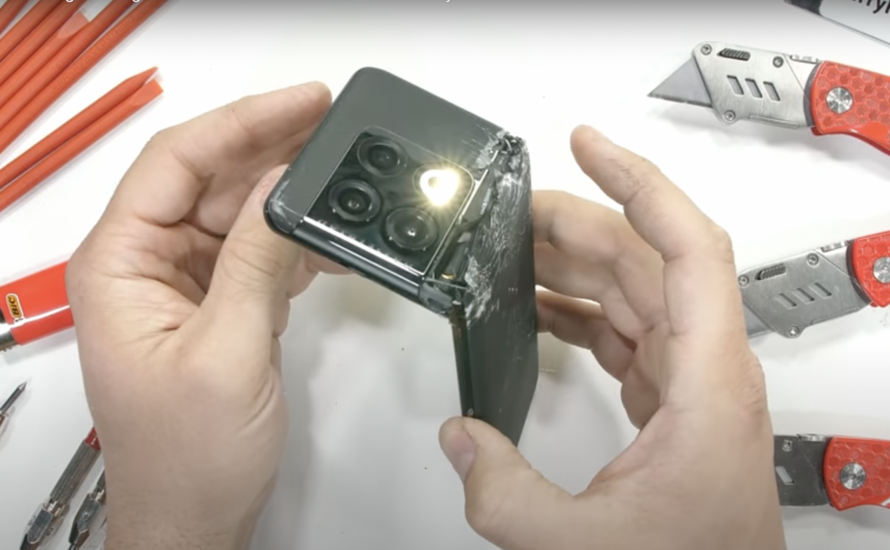 OnePlus 10 Pro è uno smartphone pieghevole in realtà, purtroppo per OnePlus
