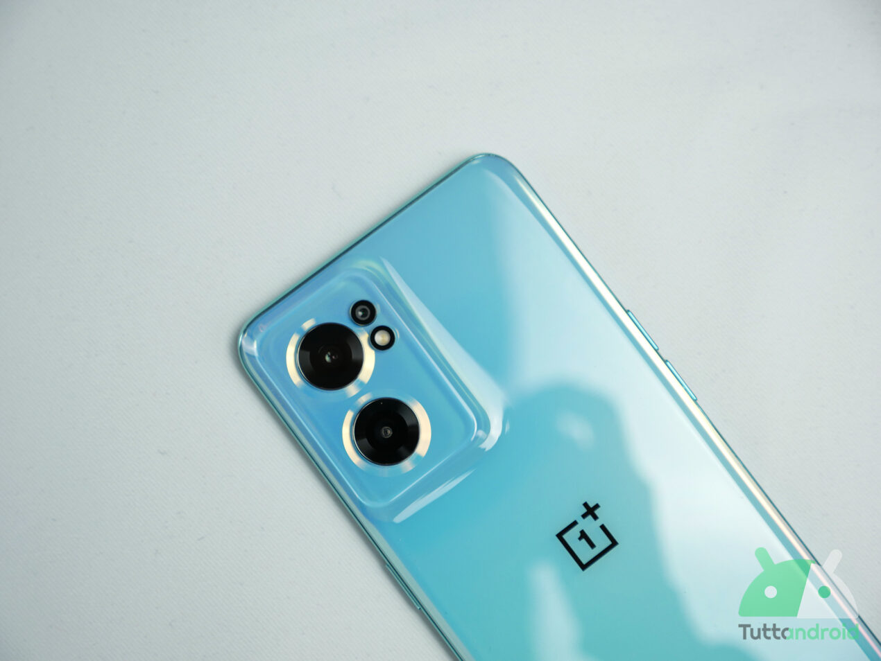 Un leak svela le specifiche chiave di un misterioso smartphone OnePlus