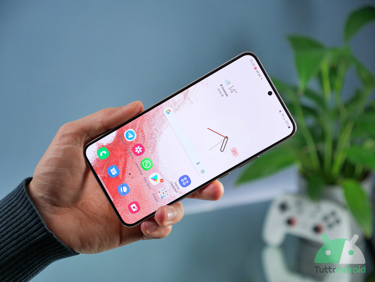 Samsung Galaxy S22 si aggiorna con la correzione per le prestazioni 