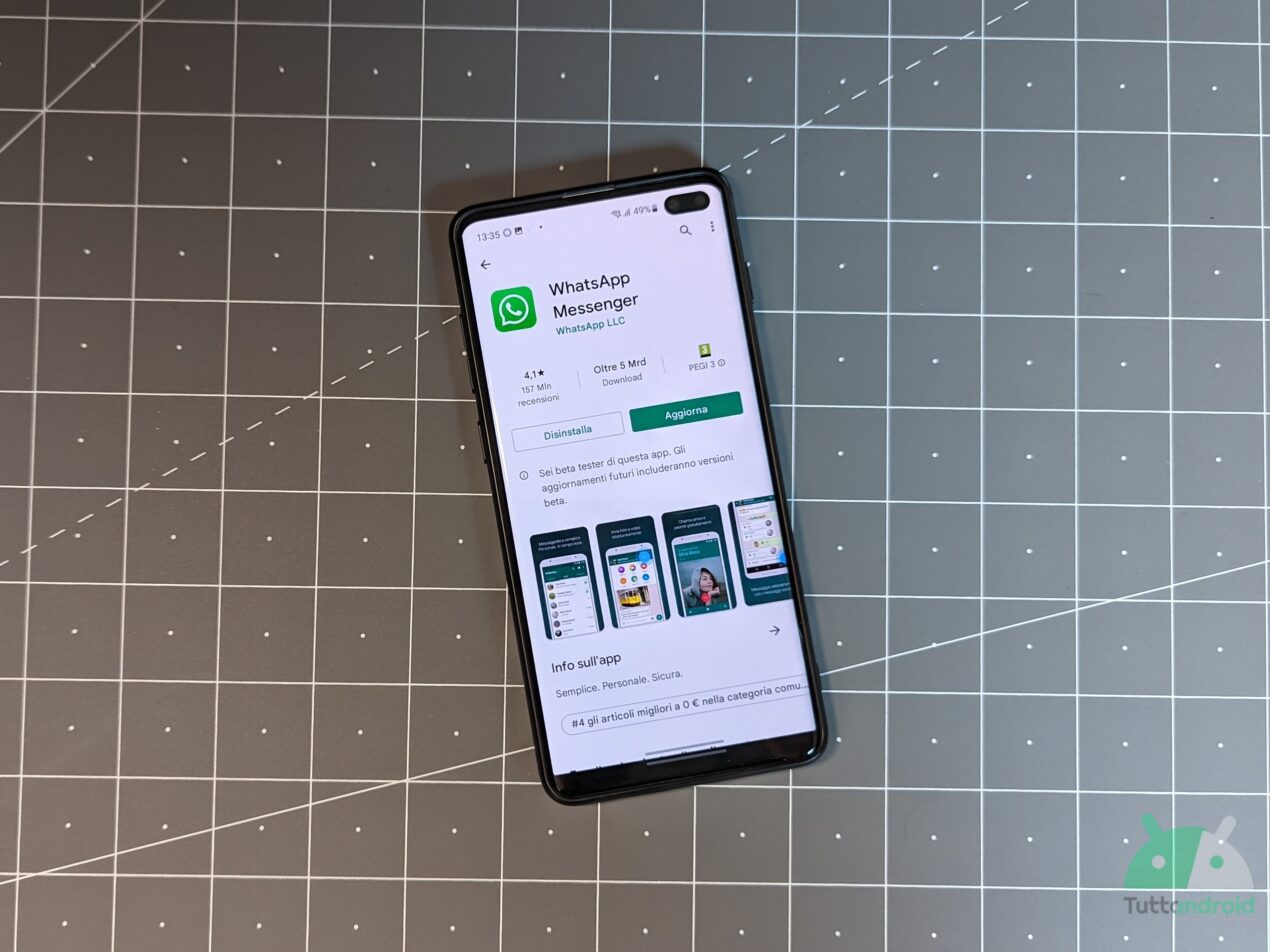 Con la nuova beta di WhatsApp ritorna la schermata iniziale originale