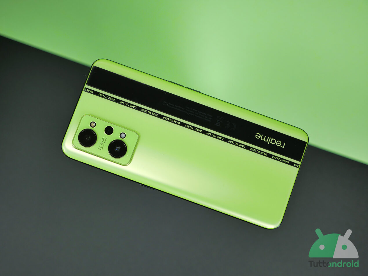 Realme GT Neo 2 è in offerta su eBay a un prezzo allettante