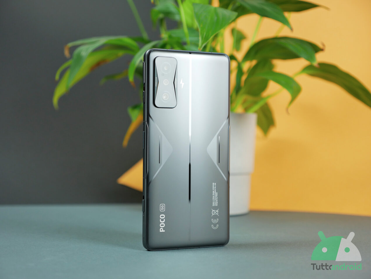 POCO prepara le novità per il 2023: ecco il top di gamma F5 Pro e la serie X5