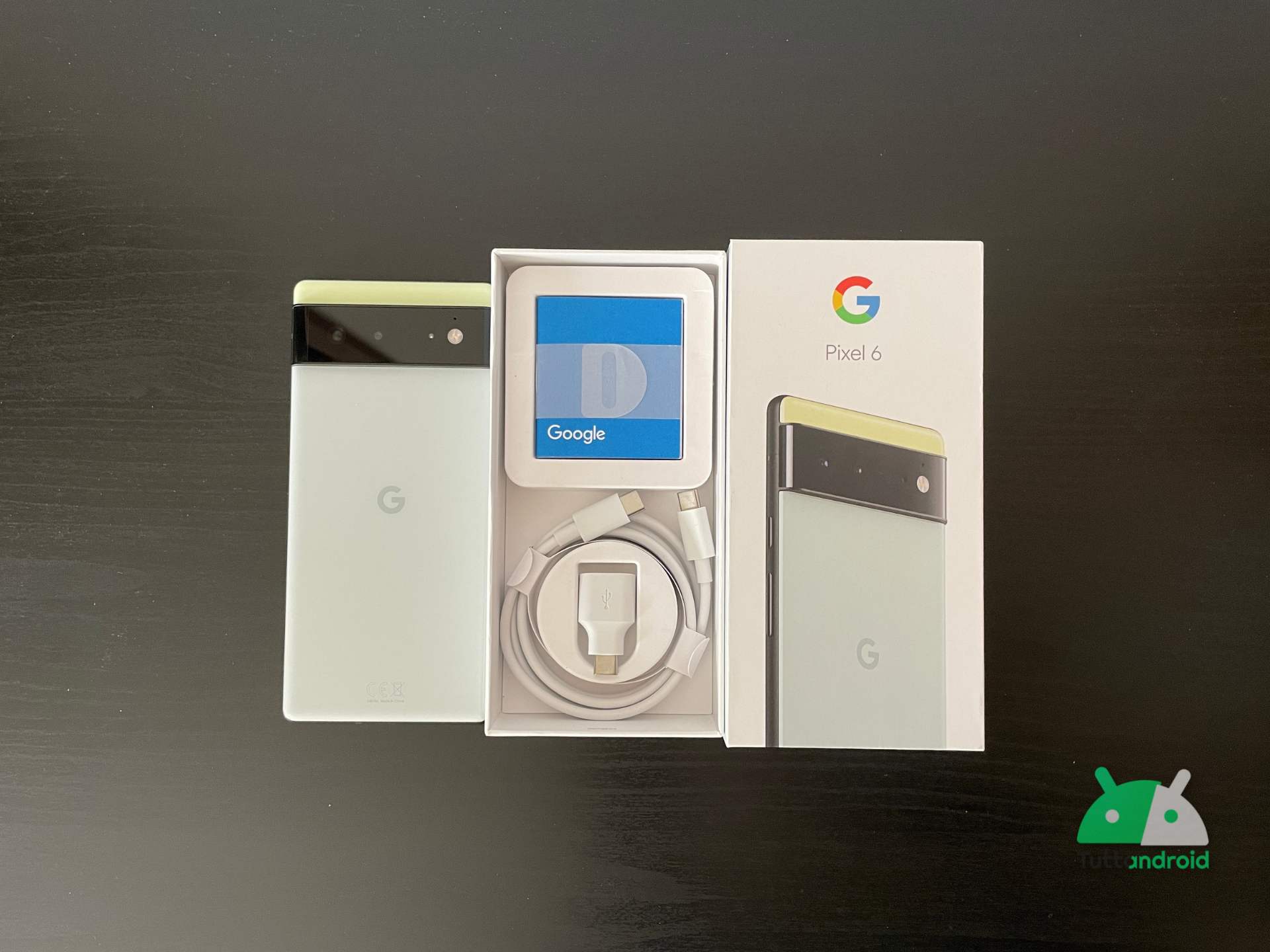 La confezione di vendita di Google Pixel 6