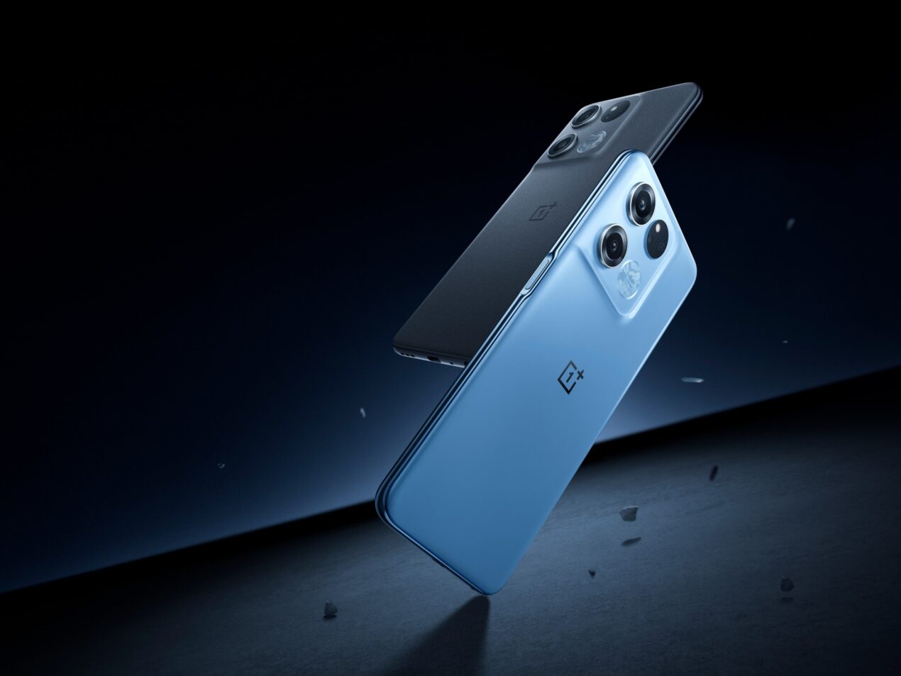 Cuore da Ace, design da Pro, display IPS: ecco OnePlus Ace Racing Edition