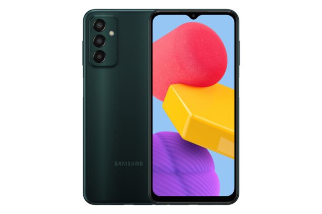 Immagine di Samsung Galaxy M13 in colorazione Deep Green condivisa da evLeaks