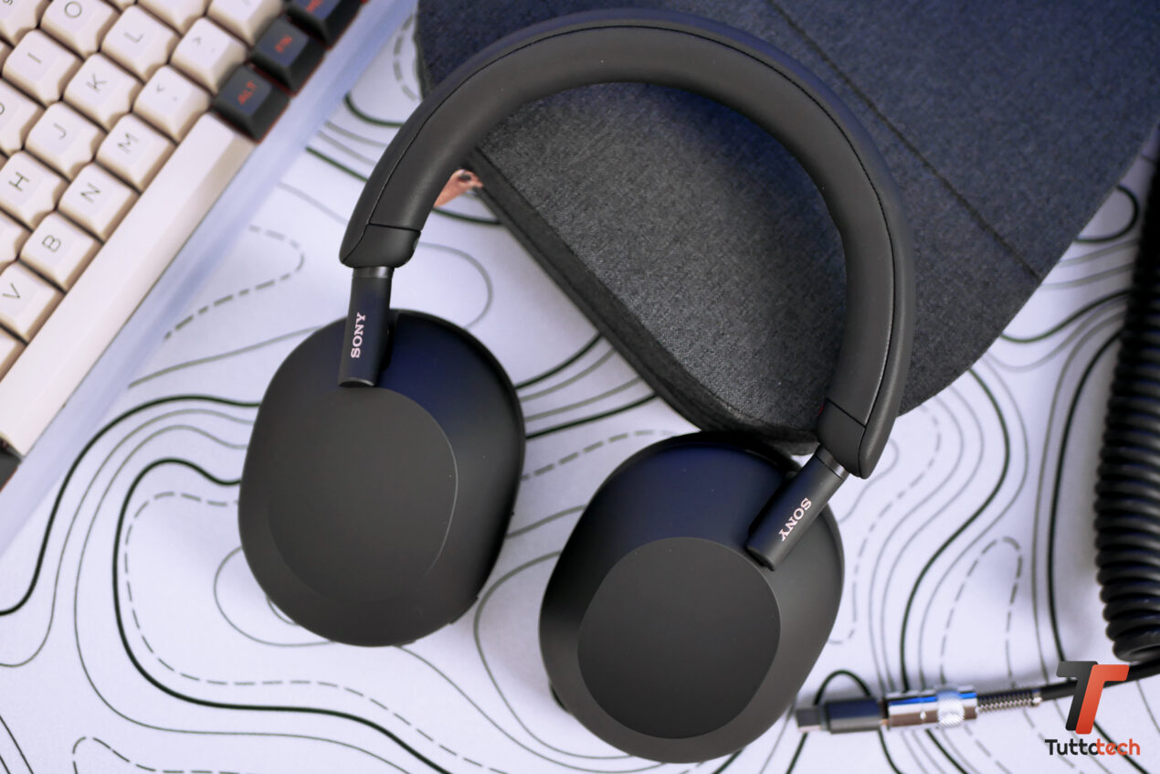 Recensione Sony WH1000XM5: cambia tutto ma restano il punto di riferimento
