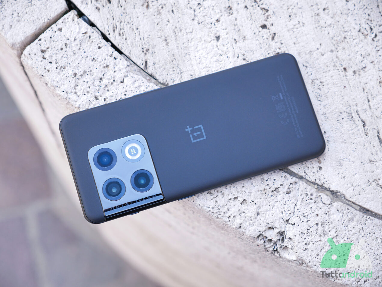 Nuovi aggiornamenti per OnePlus 10 Pro e altri OnePlus e Samsung