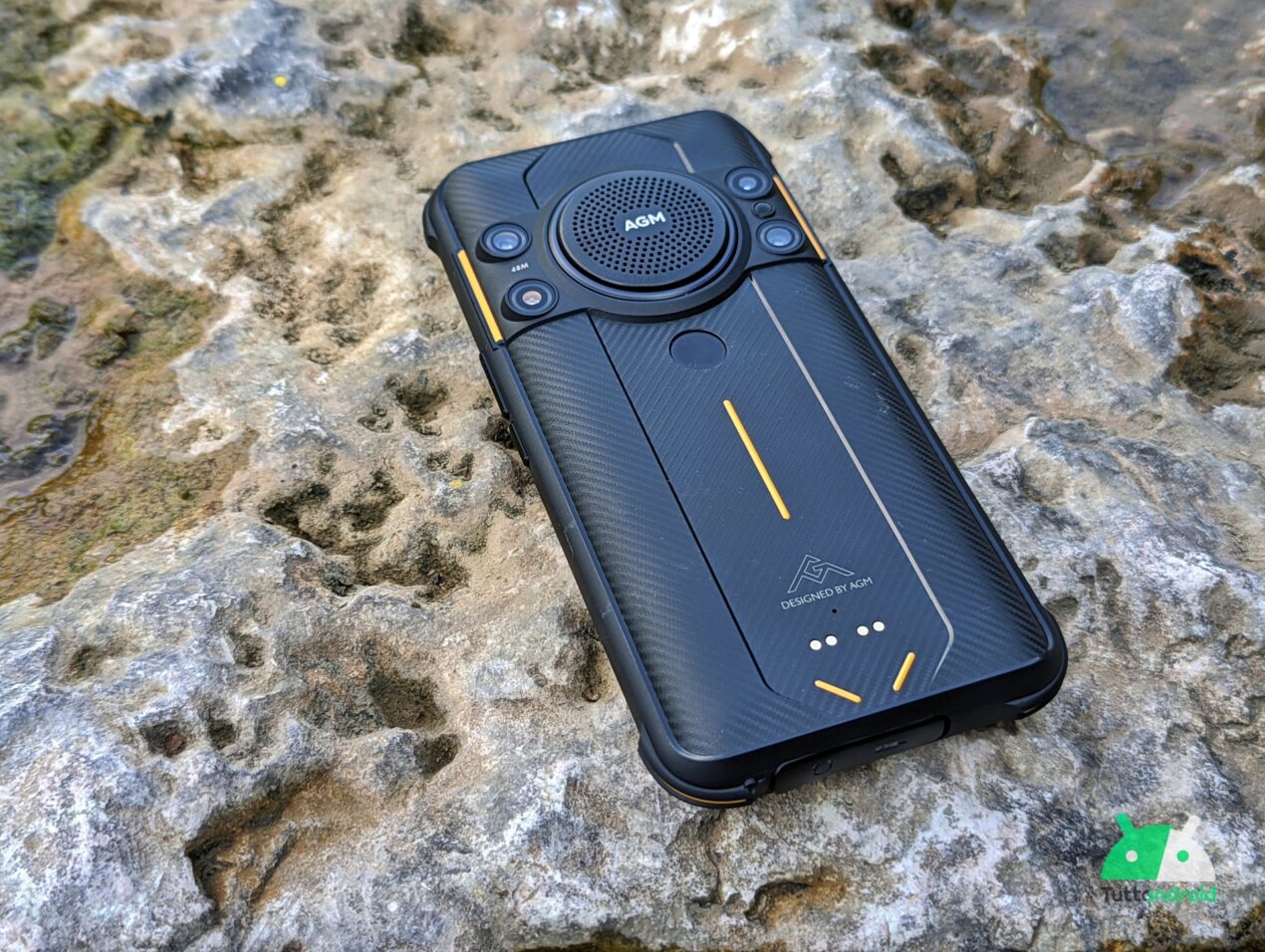 Recensione AGM H5, il rugged phone nato per la musica