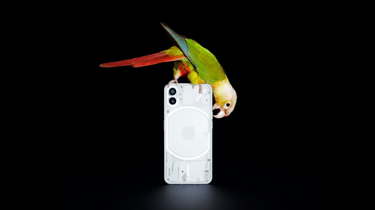 Nothing Phone (1) sarà esclusivo proprio come OnePlus One, all'inizio