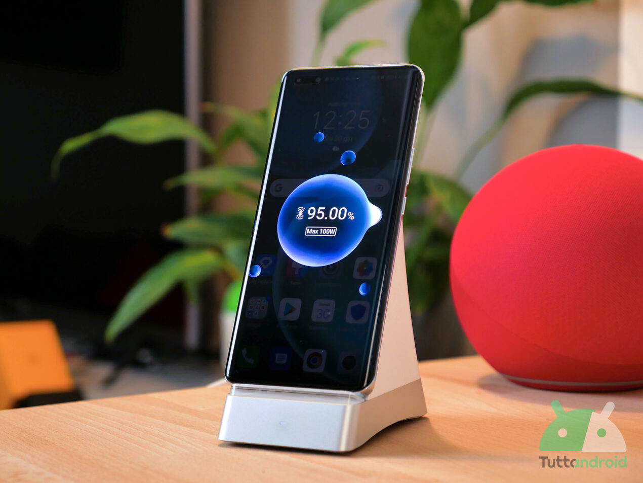 HONOR Magic4 Pro ha la ricarica wireless più veloce al mondo, ma come funziona?