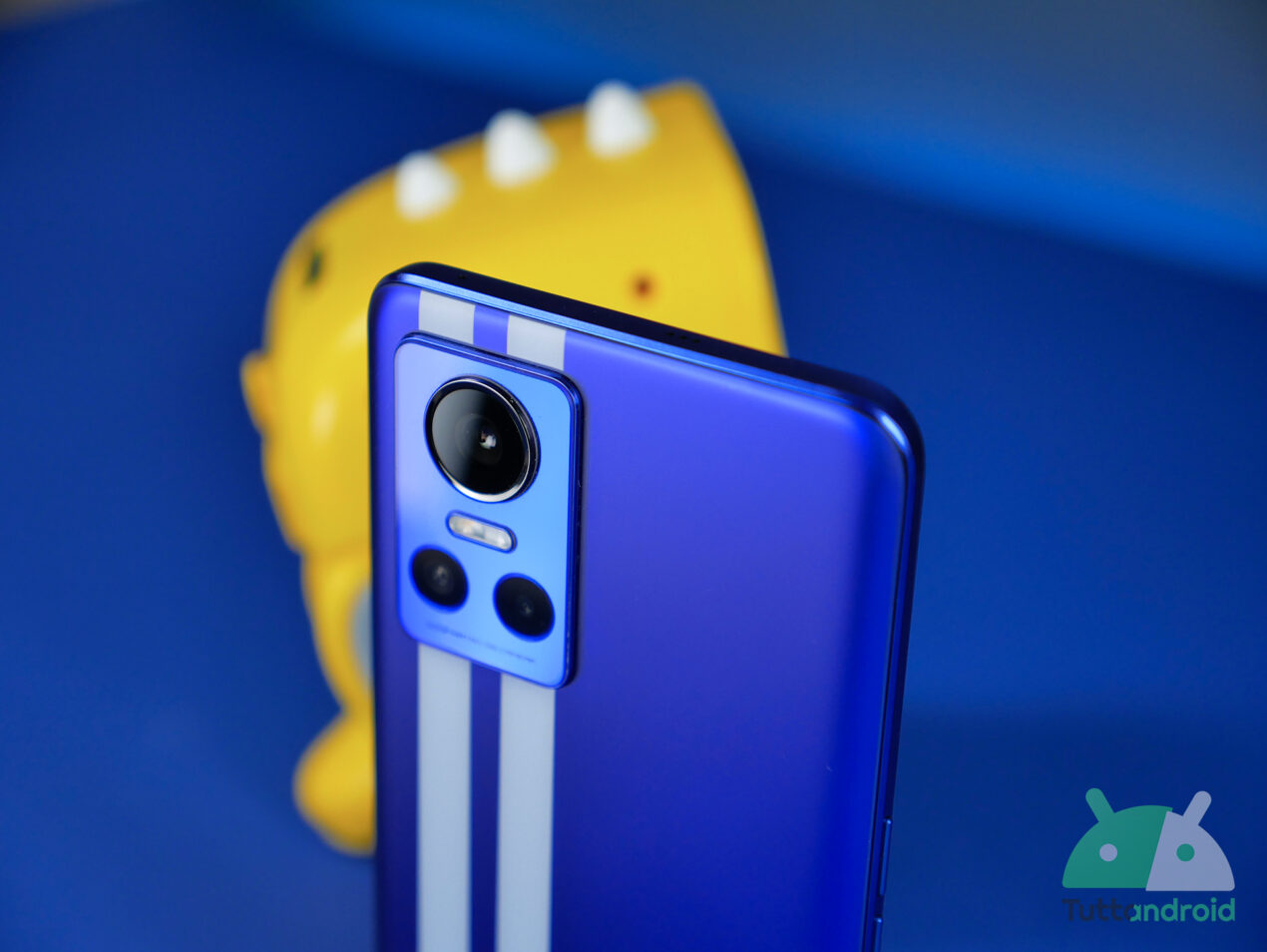 Redmi K60, Realme GT Neo 5 e OnePlus Ace 2: trapelano le specifiche chiave