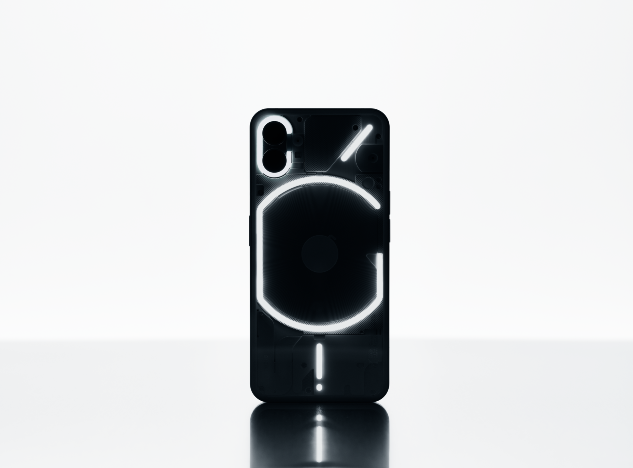 Nothing Phone (1) riceve il primo aggiornamento, ma ci sono anche LG, Samsung e OnePlus