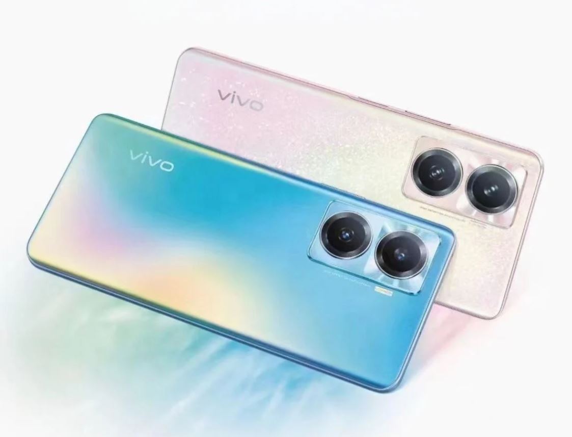 Vivo Y77 5G è ufficiale con Dimensity 930, refresh rate a 120 Hz e ricarica 80 W