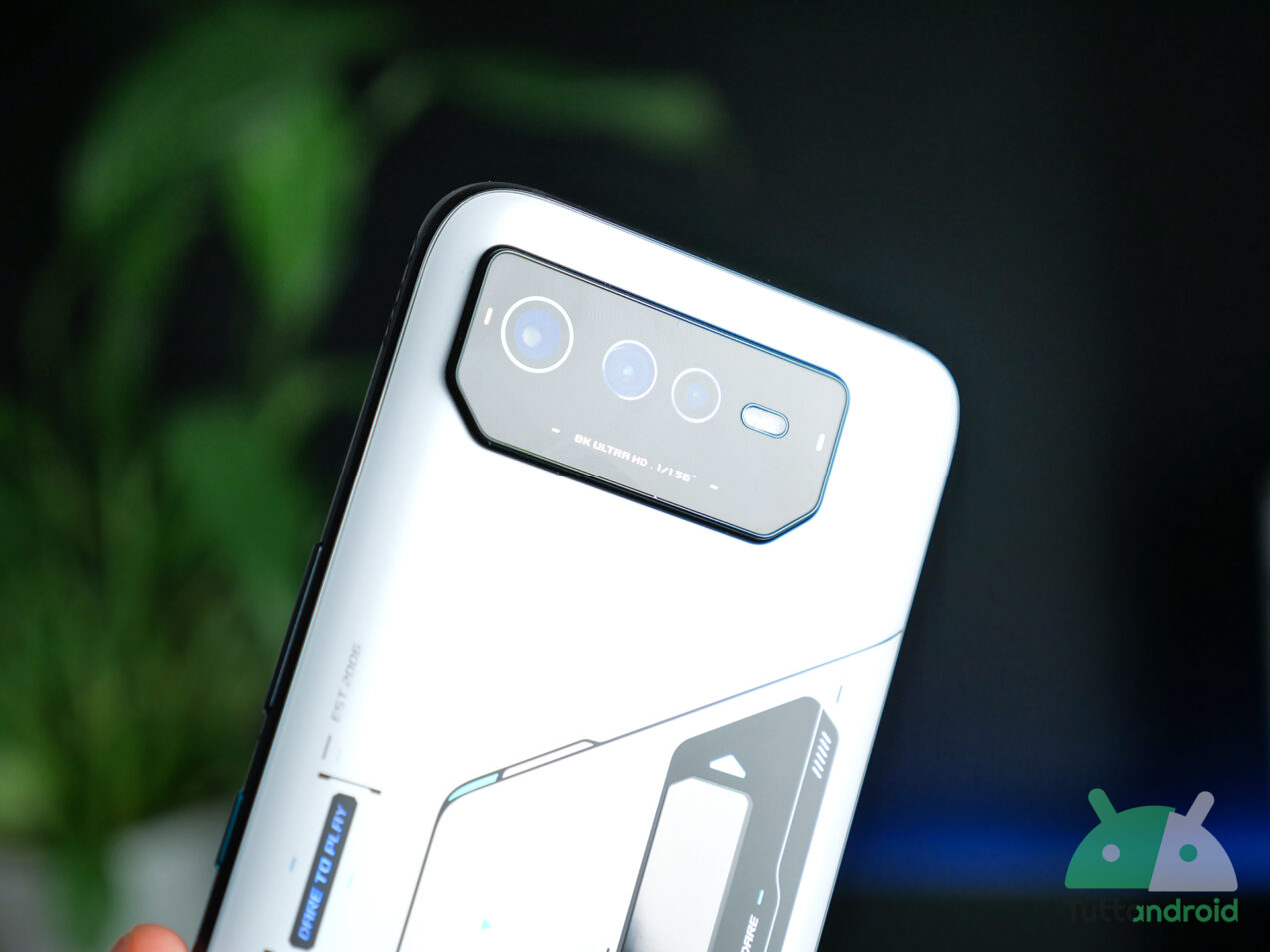 Trapelano in Rete i render di ASUS ROG Phone 7 e 7 Pro