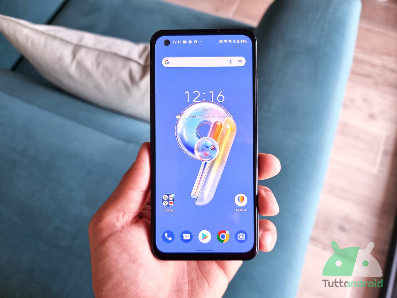ASUS ZenFone 9 in super offerta insieme ad altre tre ottime idee regalo