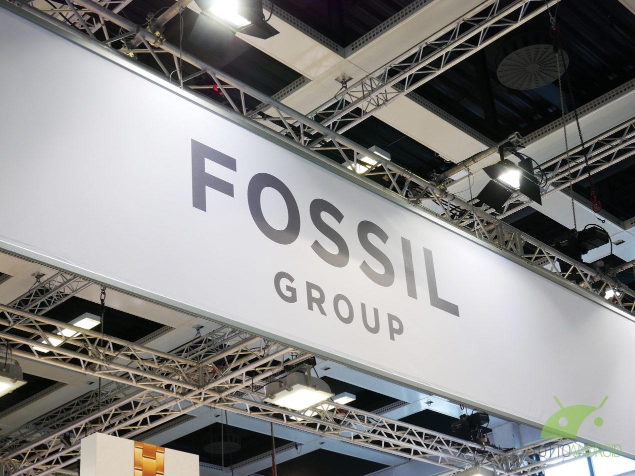 Offerta a metà prezzo per questo elegante smartwatch Fossil Gen 6