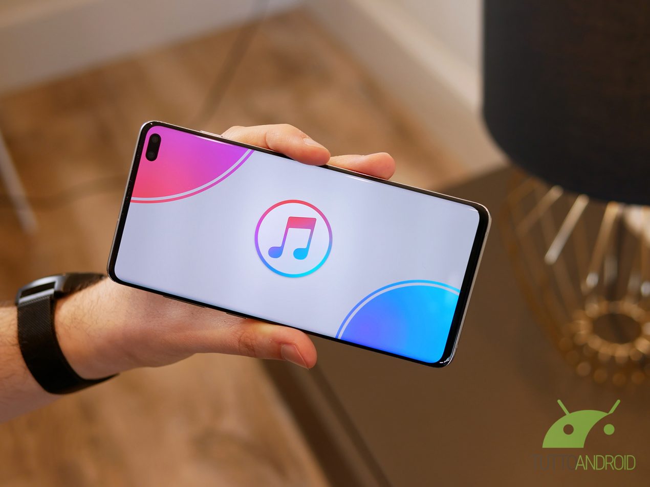 Apple Music per Android migliora i widget e svela il nome 