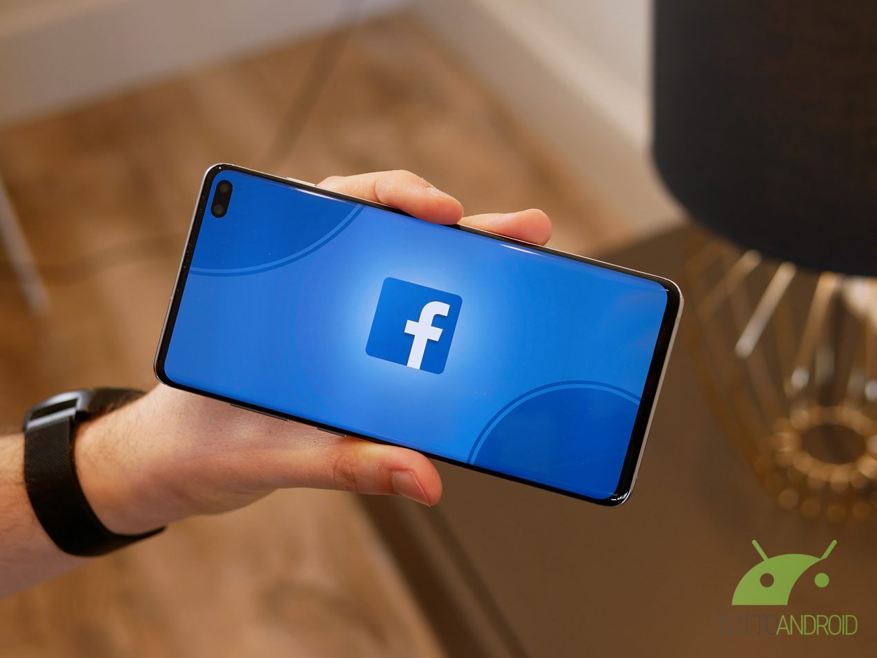 Facebook resta il social più amato dagli italiani, ma Instagram incalza da vicino
