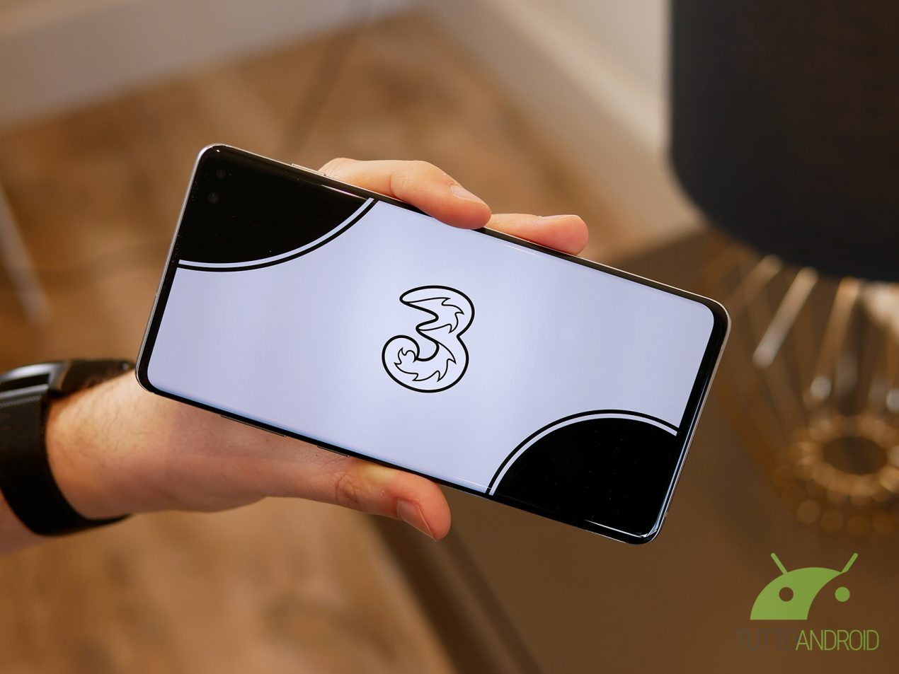 Tre rinnova il suo listino con nuovi smartphone e nuove offerte