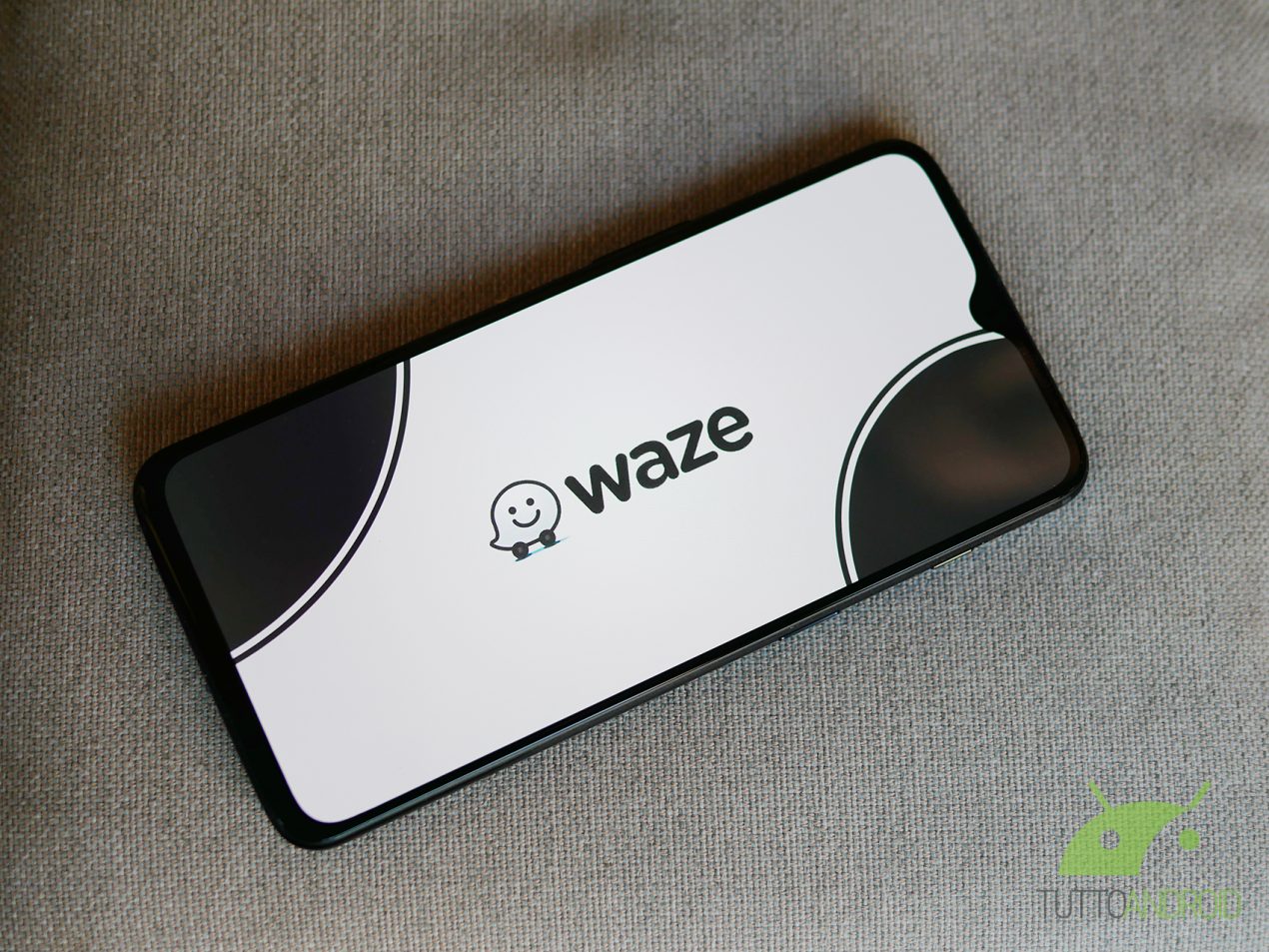 Waze si rinnova con opzioni di personalizzazione a tema anni '70, '80 e '90