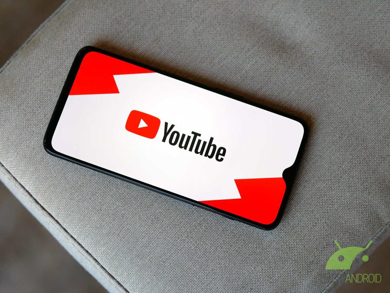 YouTube per Android riceve le schede profilo per riconoscere subito i troll