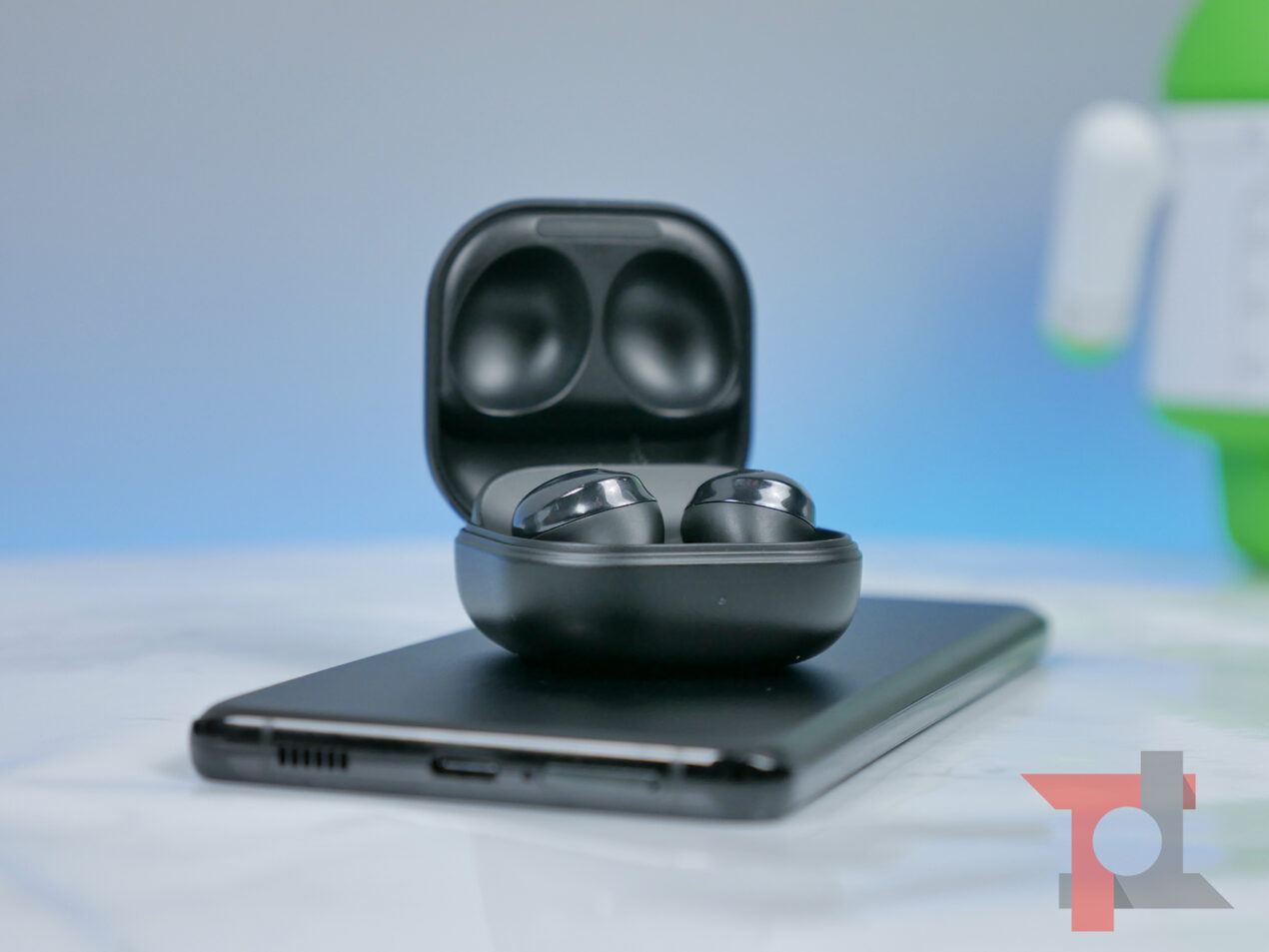 Le Samsung Galaxy Buds2 Pro escono allo scoperto coi primi render 3D