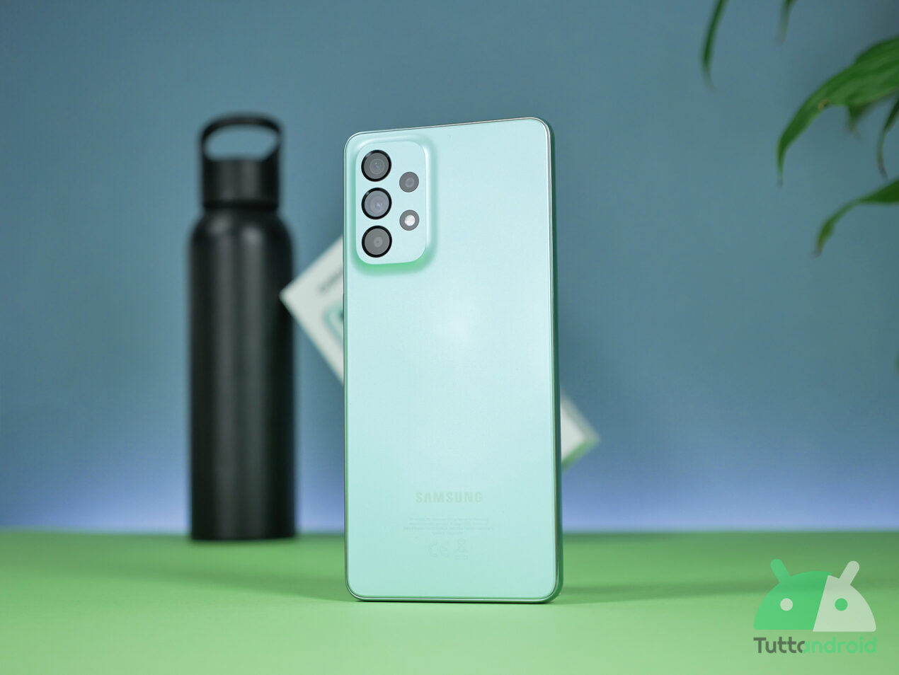 Aggiornamenti ad Android 13 per Samsung Galaxy A73 5G, M52, OnePlus 9RT e altri