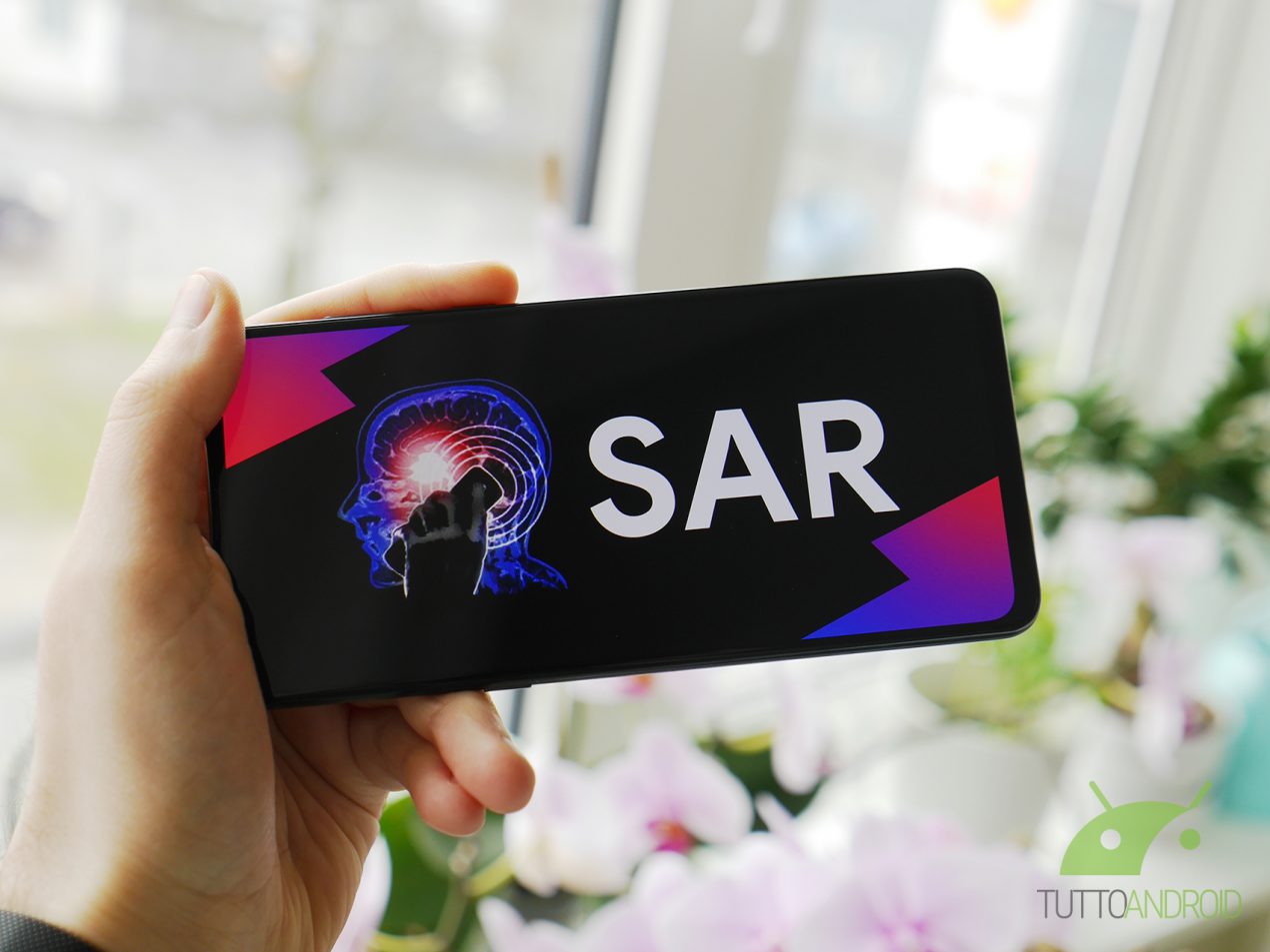 Valori SAR sugli smartphone, perché sono importanti e qualche dato a confronto