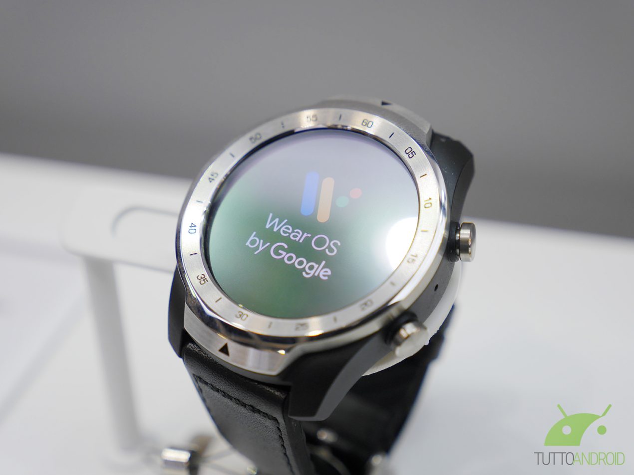 Fossil cancella lo smartwatch Wear OS Gen 6 a marchio Diesel