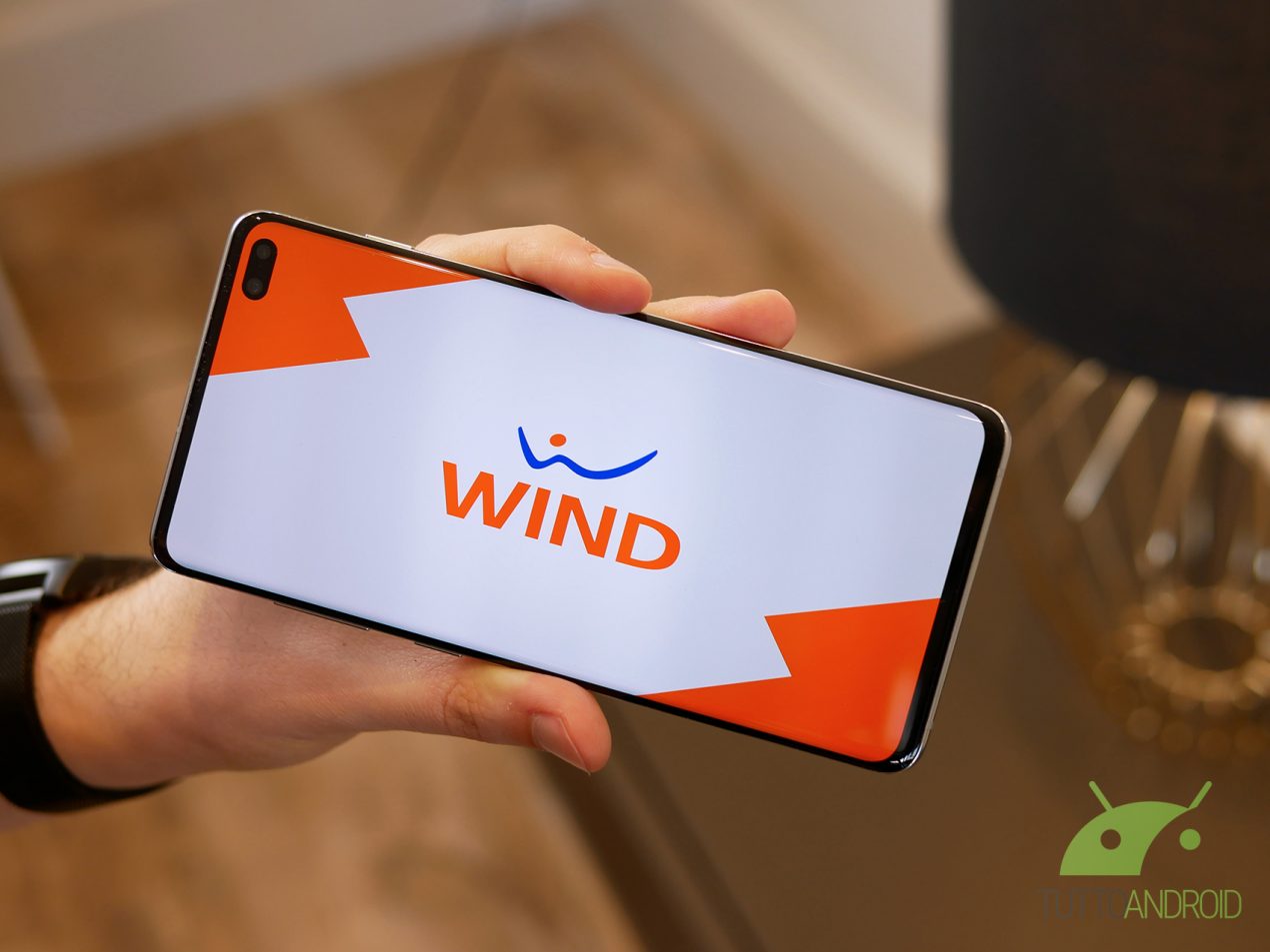 Con Wind All Inclusive 50 per alcuni clienti chiamate, SMS e tanti Giga a 7,99 euro