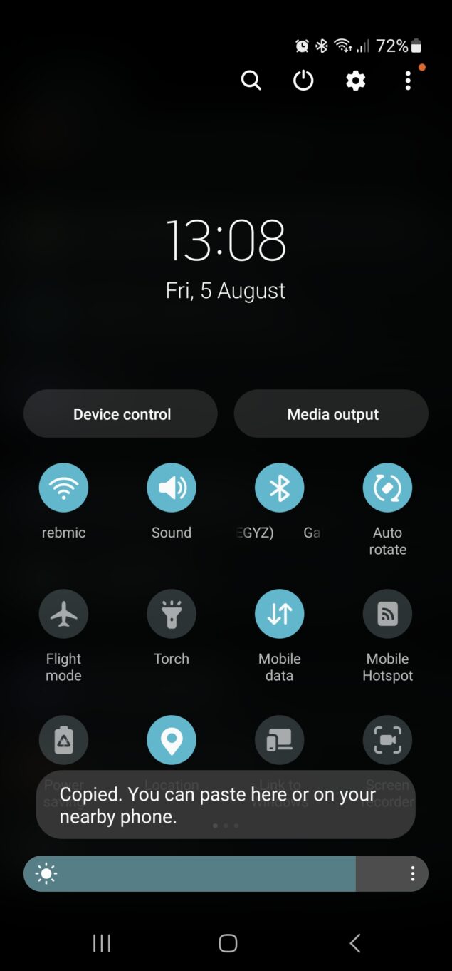 Samsung Galaxy S22 Ultra One UI 5.0 - Centro di controllo