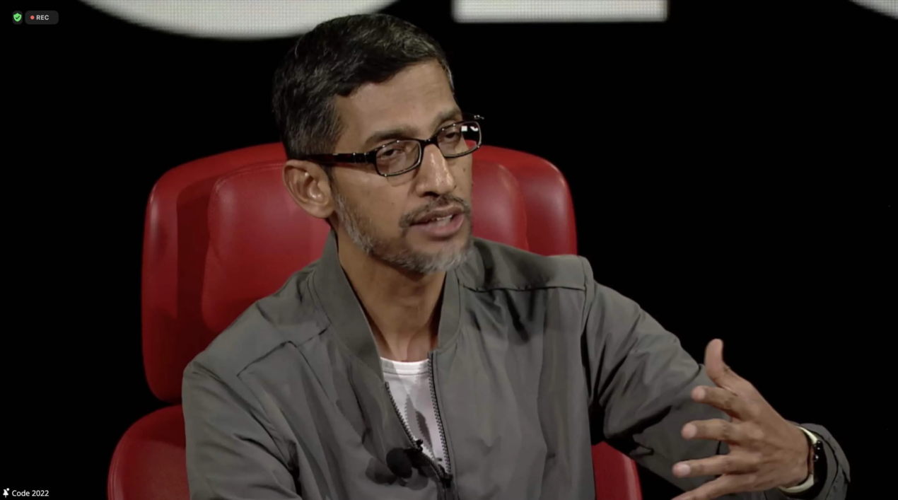 Il CEO di Google usa più di 20 smartphone insieme