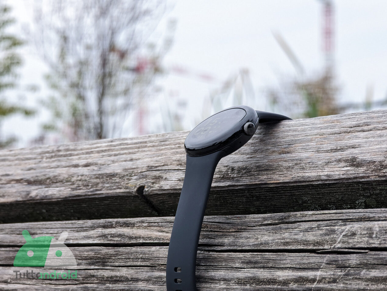 Google Pixel Watch si spegne da solo se fa troppo caldo