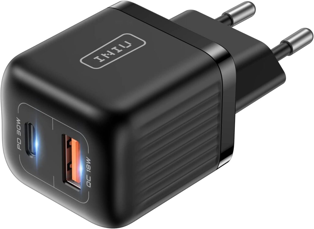 Questo caricabatterie da 30 W in offerta a pochi euro su Amazon, ma per poco tempo