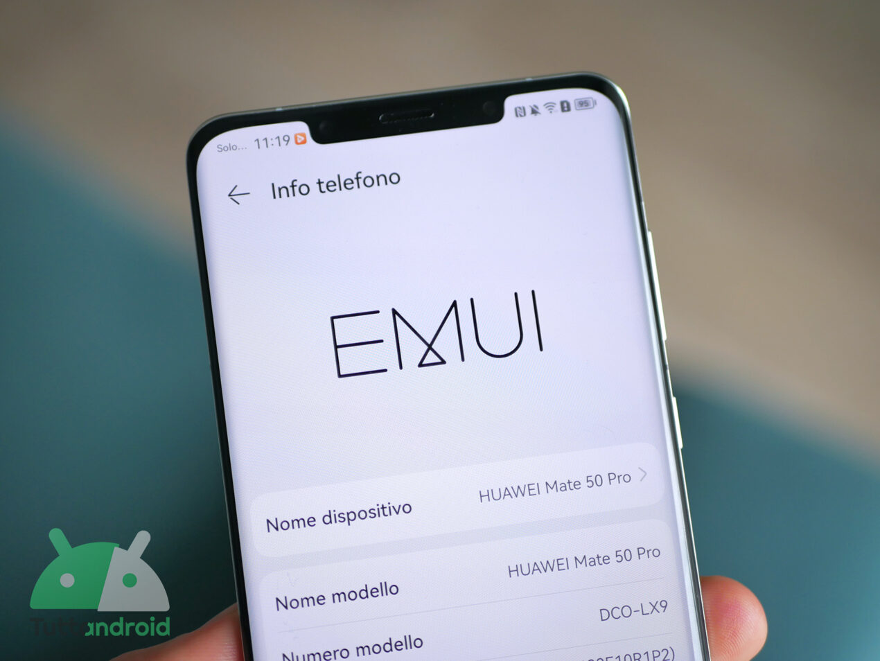 Huawei permetterà di rimuovere le app di sistema dai suoi smartphone