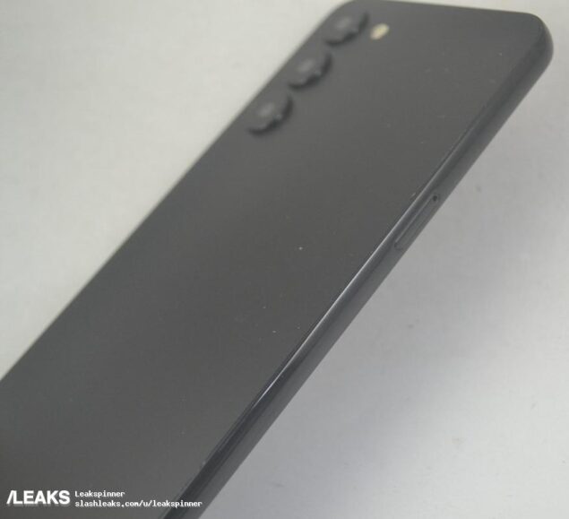 Mockup Samsung Galaxy S23 Plus - laterale sinistro