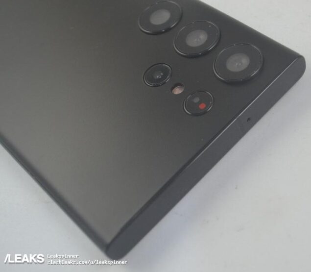 Mockup Samsung Galaxy S23 Ultra - bordo superiore