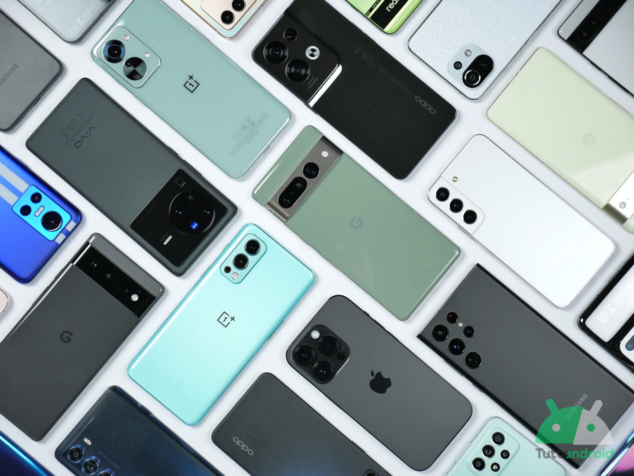 Samsung e Xiaomi aggiornano altri smartphone: ecco modelli e novità
