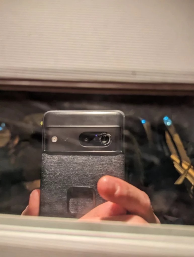 Google Pixel 7 vetro fotocamera rotto