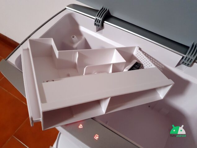 ECOVACS DEEBOT X1E OMNI