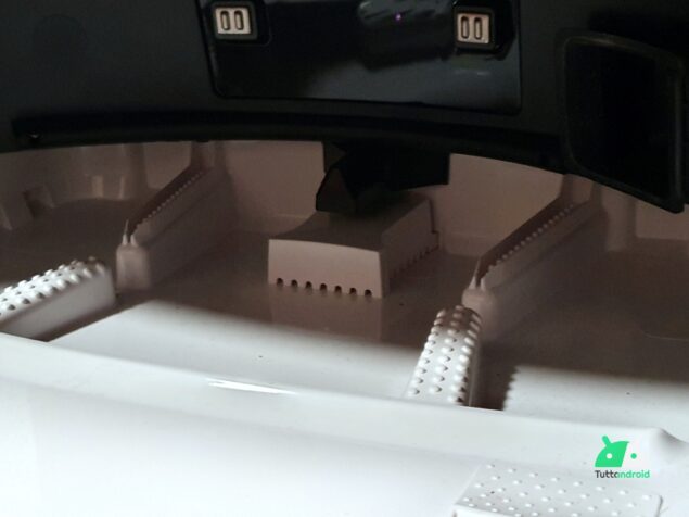 ECOVACS DEEBOT X1E OMNI